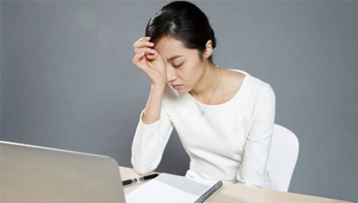 请注意：当你处在不良情绪当中，正确的做法是什么？
