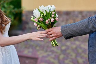 为什么选了那个人结婚？